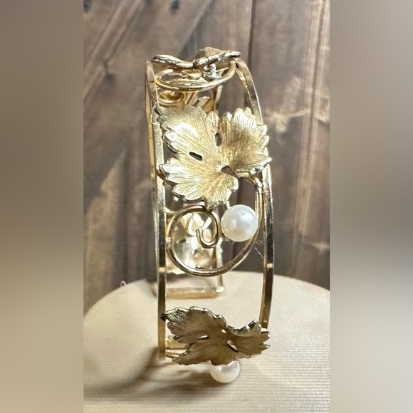 Krementz•Made in the USA•1950’s-1960’s
VINTAGE•Art Deco•Cultured Pearls•Bracelet - Picture 6 of 6